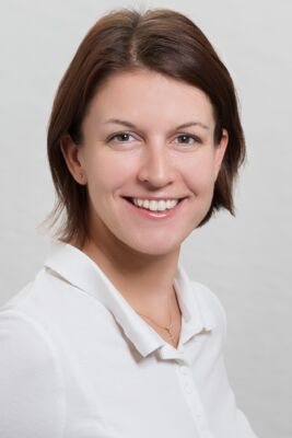 Christiane Lehner, Röntgenassistentin